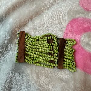 Women’s Jewelry: green chunky beaded and brown wood bracelet